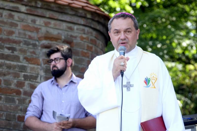 2021.06.30_Gödre felújított kálvária (43).JPG